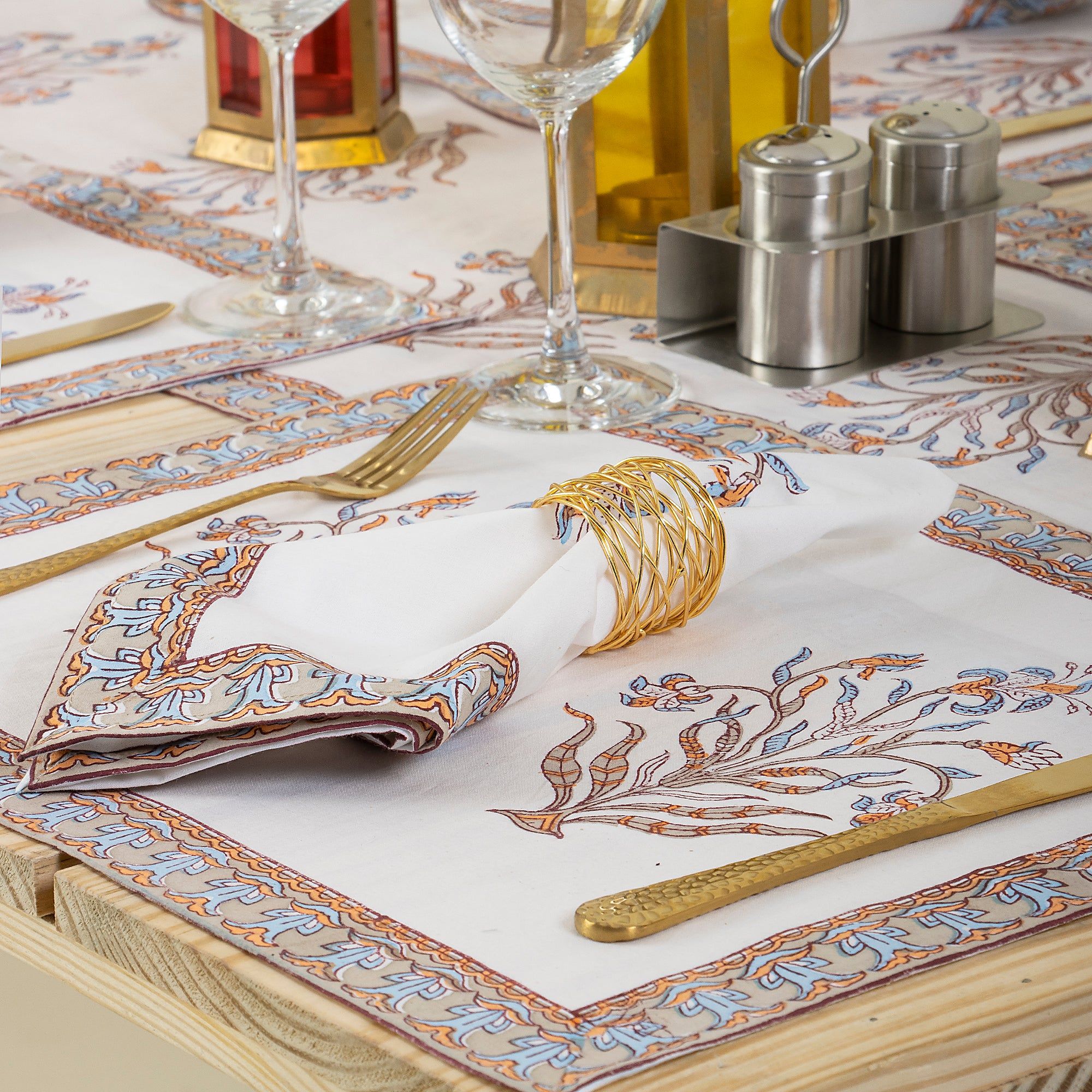 Boota Floral Block Printed Cotton Table Runner And Mat Set